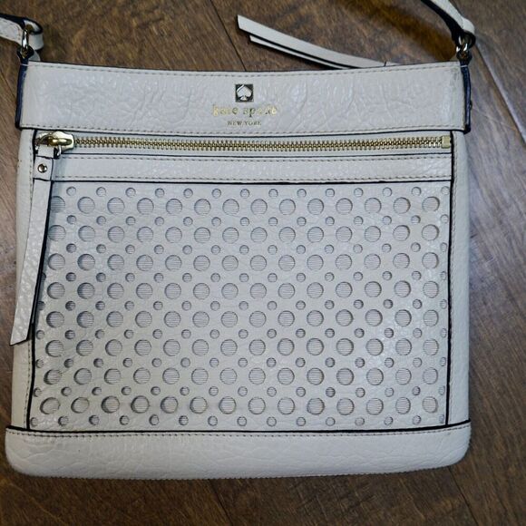 Kate Spade Cream Perri Lane Bubbles Perforated Leather Reidy Crossbody Bag - Picture 3 of 8